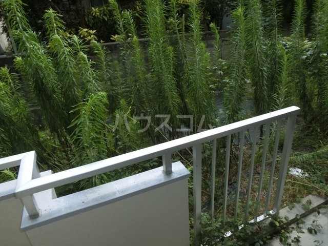 18/28 バルコニー