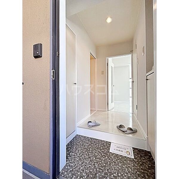 13/23 エントランス