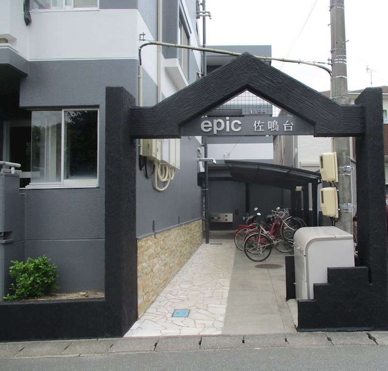 28/30 エントランス