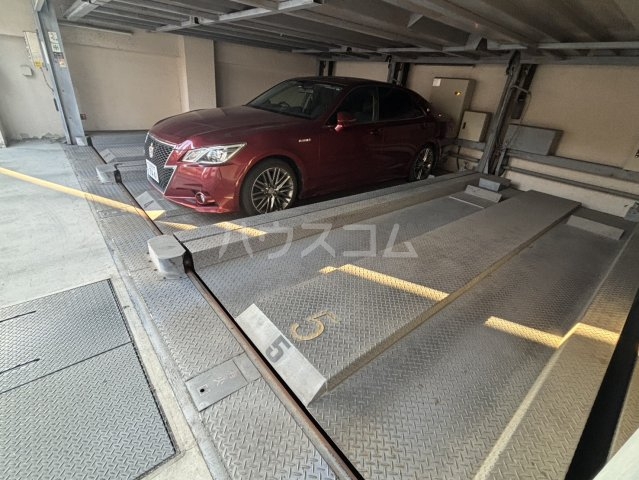 2/3 駐車場