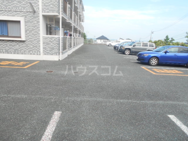 22/26 駐車場