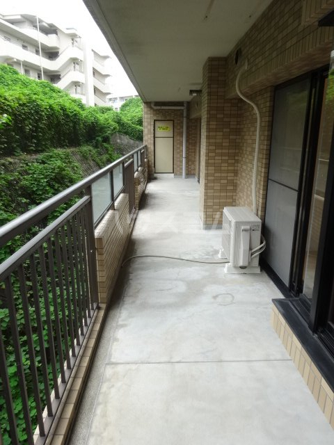 22/30 バルコニー