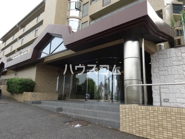 16/26 エントランス