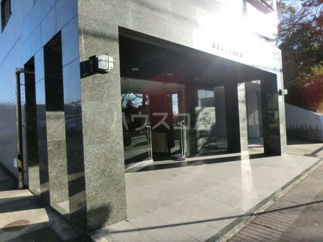 16/22 エントランス