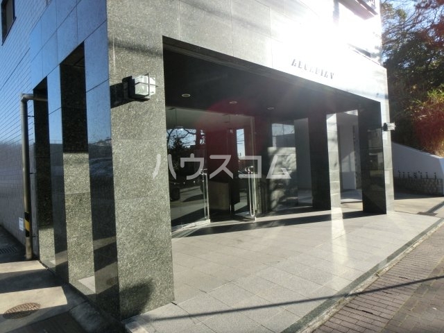 14/20 エントランス