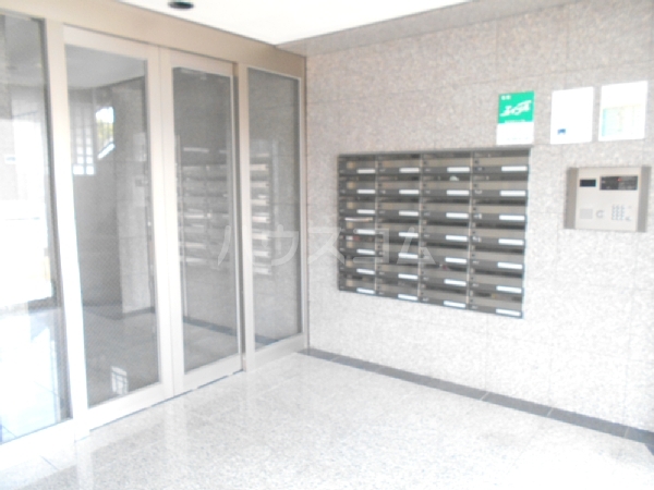 19/29 エントランス