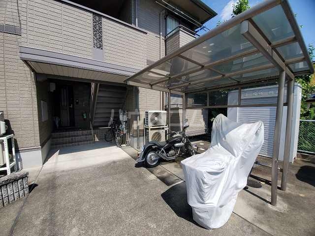 22/30 エントランス