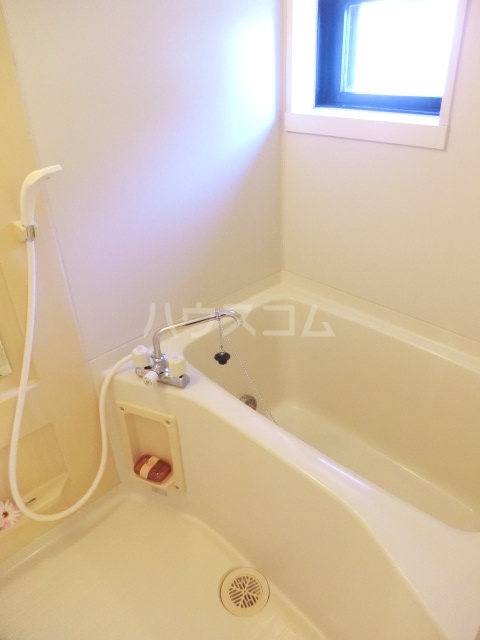 13/18 エントランス