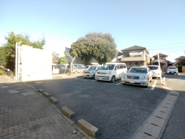 26/30 駐車場