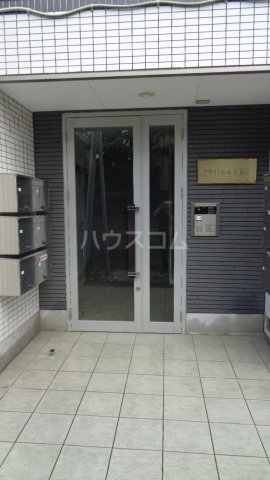 29/30 エントランス