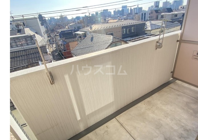 15/22 バルコニー