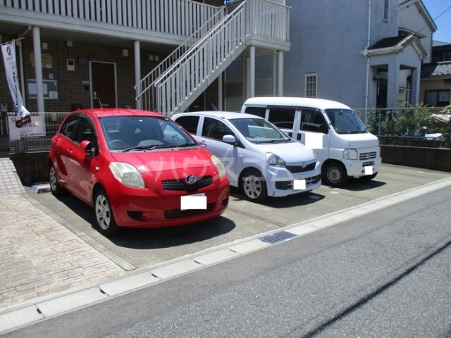 14/16 駐車場