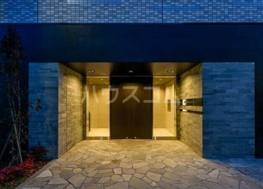 15/16 エントランス