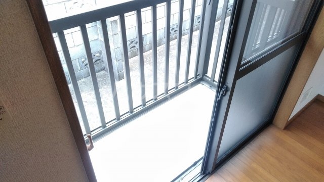 15/23 バルコニー