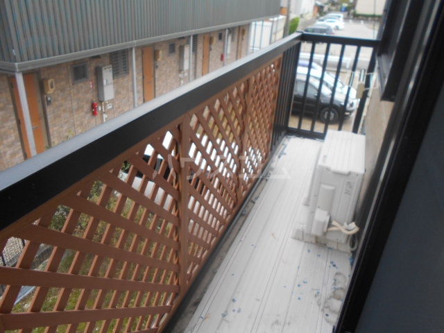 16/27 バルコニー