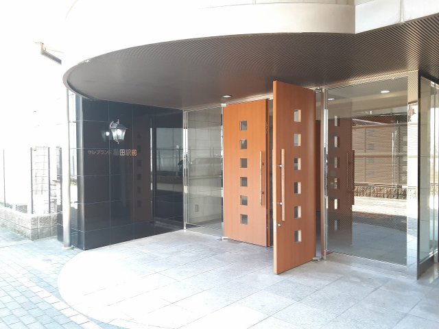 29/30 エントランス