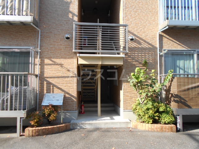 20/29 エントランス