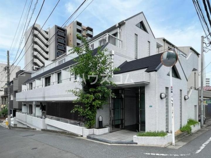 13/20 エントランス