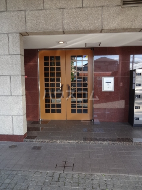 29/30 エントランス