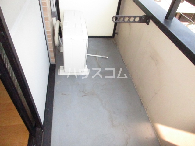 16/27 バルコニー