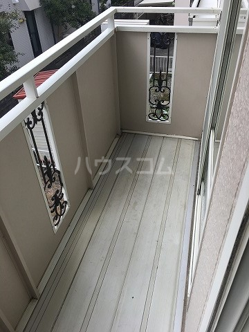 20/27 バルコニー