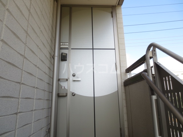 25/30 エントランス