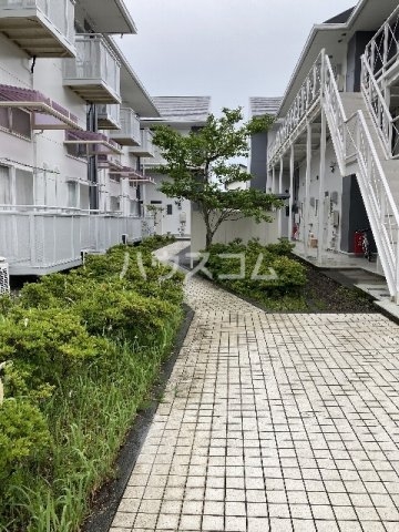 17/17 エントランス