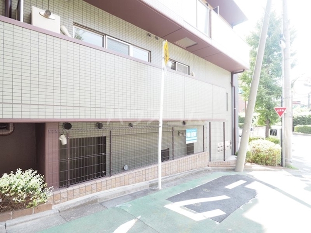 2/3 エントランス