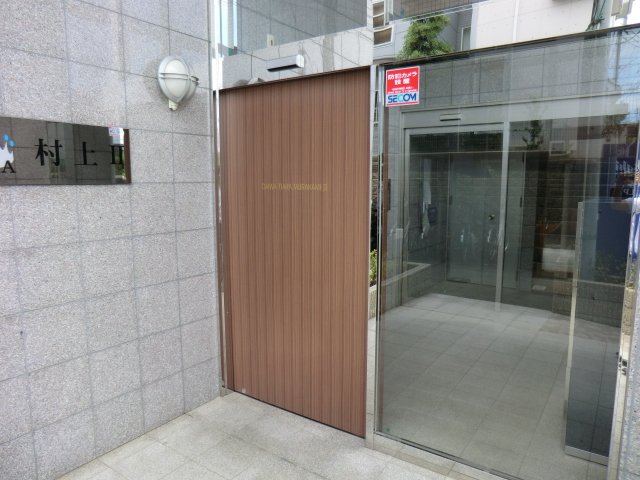 16/26 エントランス