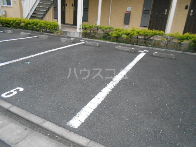 15/20 駐車場