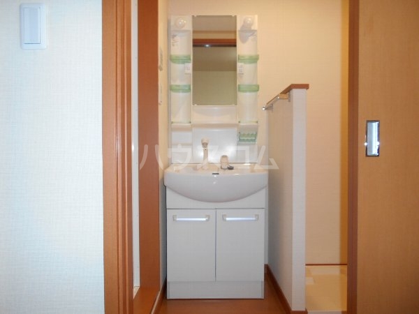 13/30 洗面