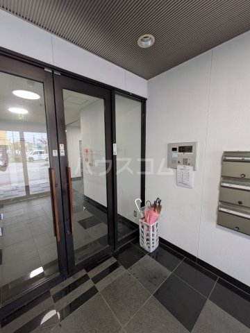 2/8 エントランス