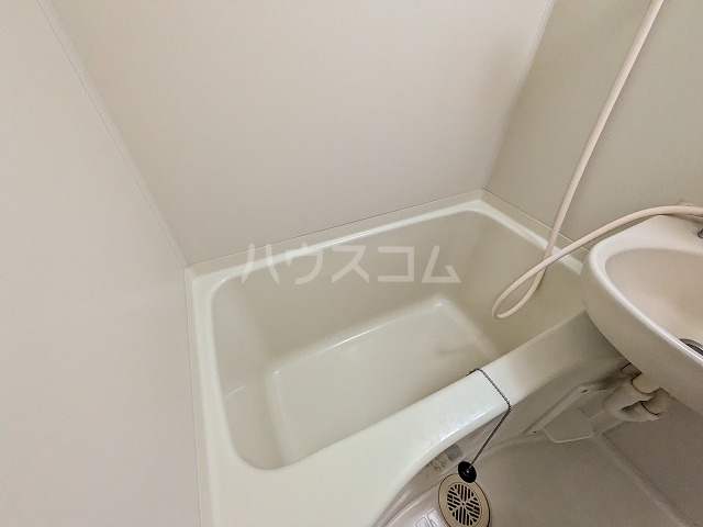 17/30 浴室
