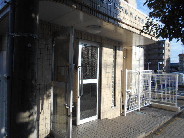 22/30 エントランス