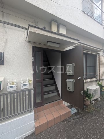 2/2 エントランス