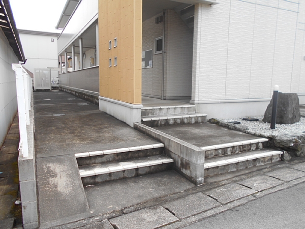 20/29 エントランス