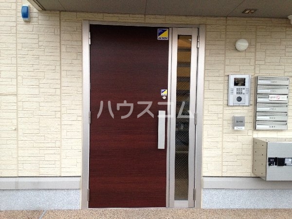 21/29 エントランス