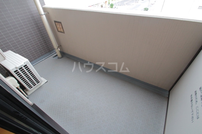 13/23 バルコニー