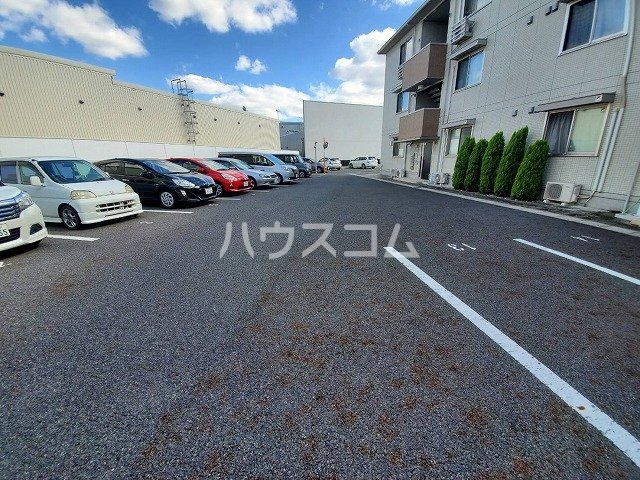 20/28 駐車場
