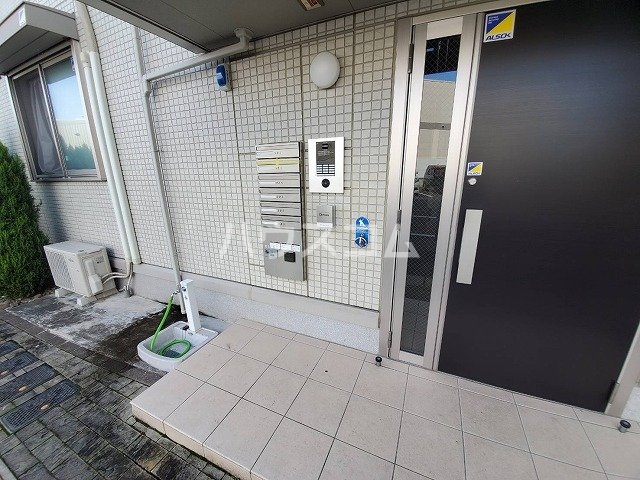 19/28 エントランス