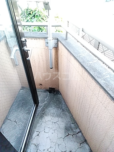 19/27 バルコニー