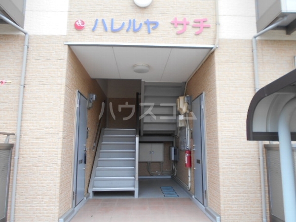 20/28 エントランス