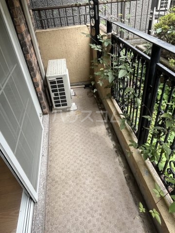 20/27 バルコニー