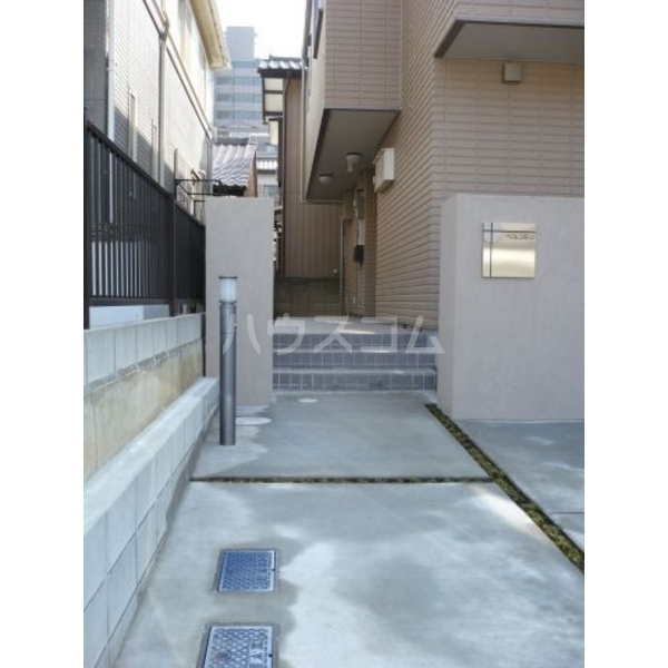 2/13 エントランス