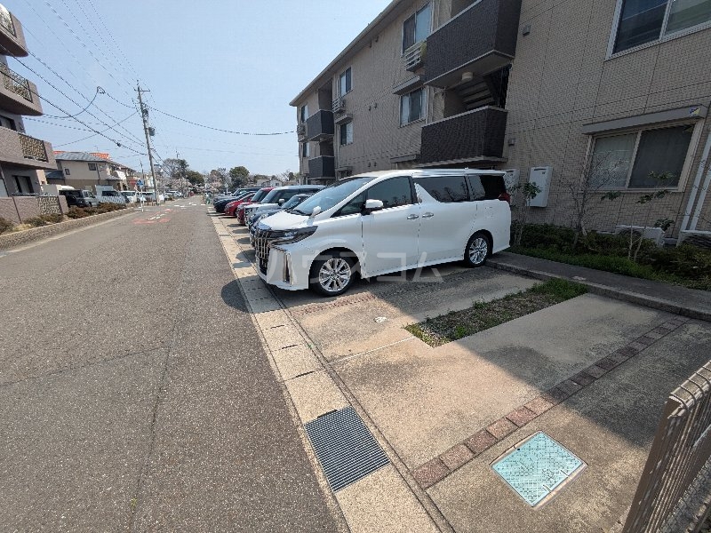 16/24 駐車場