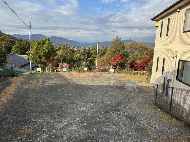 24/24 駐車場