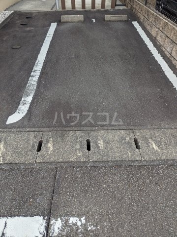 20/21 駐車場
