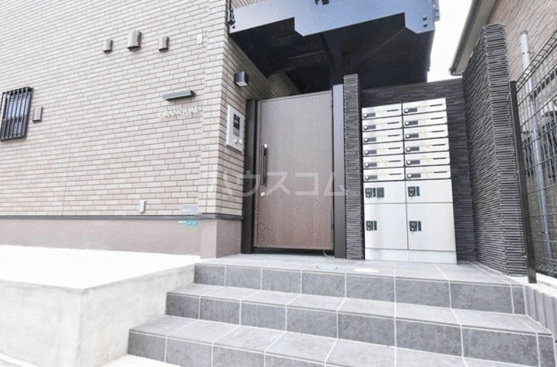 15/17 エントランス