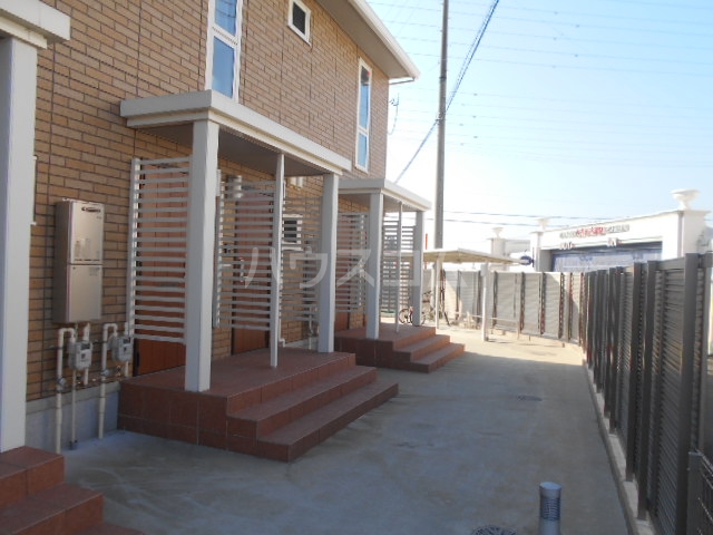 15/22 エントランス