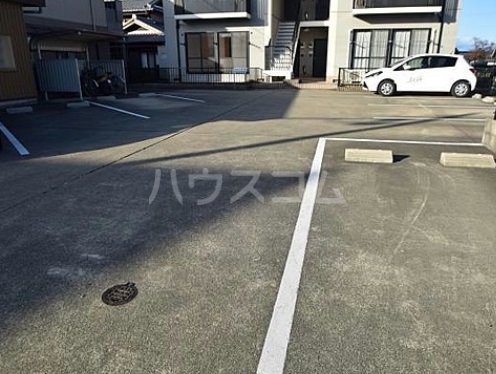 16/26 駐車場